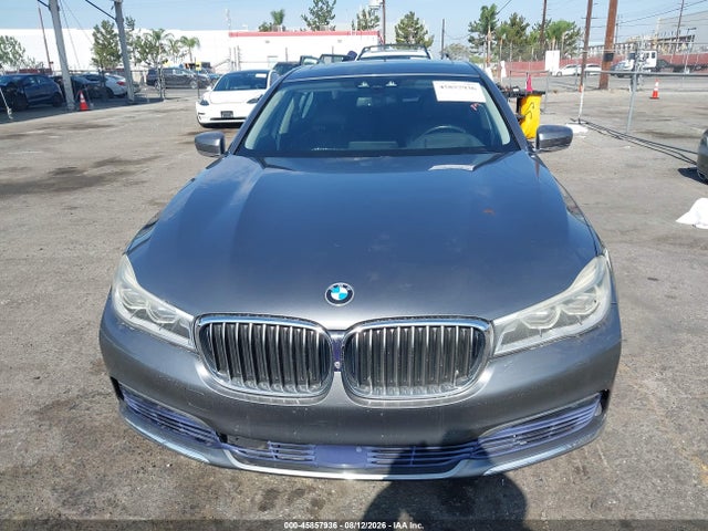WBA7F0C5XGGL99700 BMW 750i