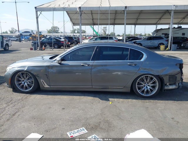 WBA7F0C5XGGL99700 BMW 750i