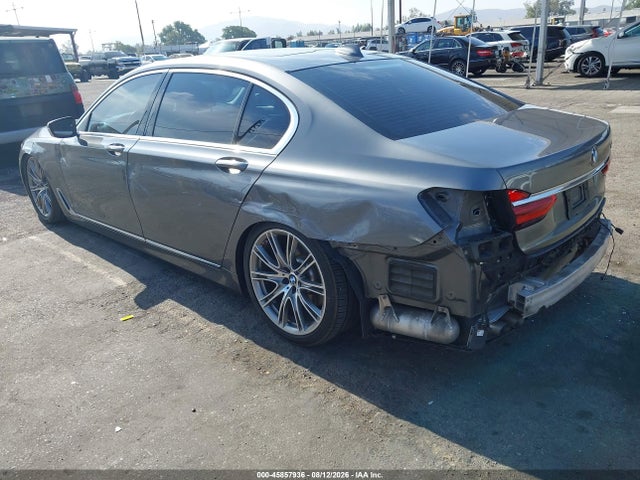 WBA7F0C5XGGL99700 BMW 750i