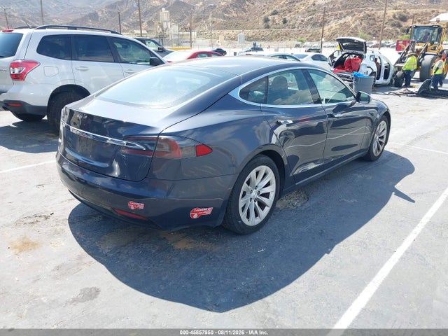 Tesla Model S 60/70/75/85 2016 5YJSA1E19GF173220 Image 4