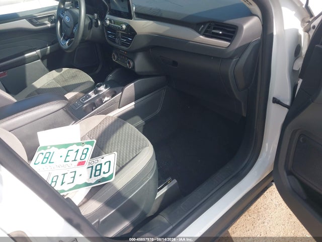 45857970 :رقم المزاد ، 1FMCU9G65NUA60822 vin ، 2022 Ford Escape Se مزاد بيع
