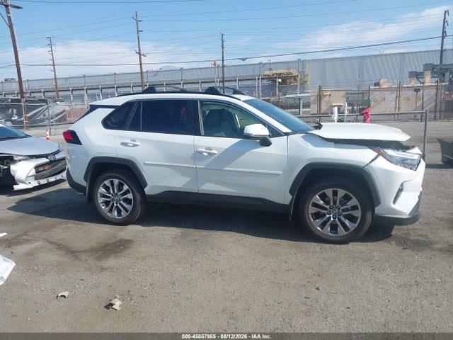 Toyota Rav4 Xle Premium 2024 JTMC1RFV5RJ031219 Image 13