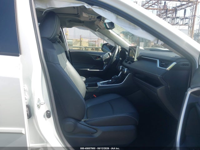 Toyota Rav4 Xle Premium 2024 JTMC1RFV5RJ031219 Image 5