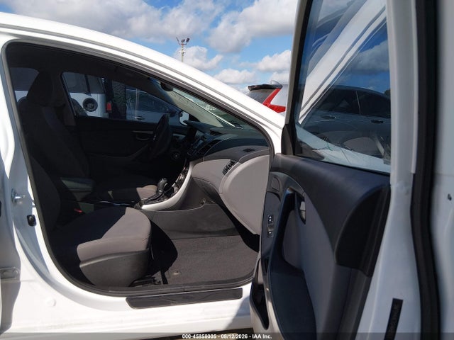 2016 Hyundai Elantra Se მანქანა იყიდება აუქციონზე, vin: 5NPDH4AE2GH660503, აუქციონის ნომერი: 45858005