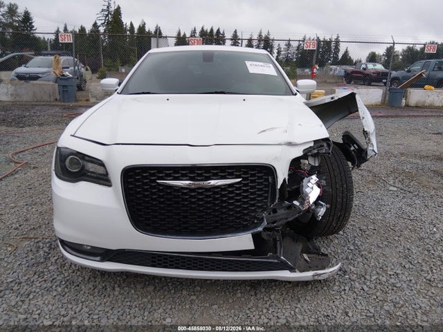 Chrysler 300 S 2015 2C3CCABG9FH837472 Image 12