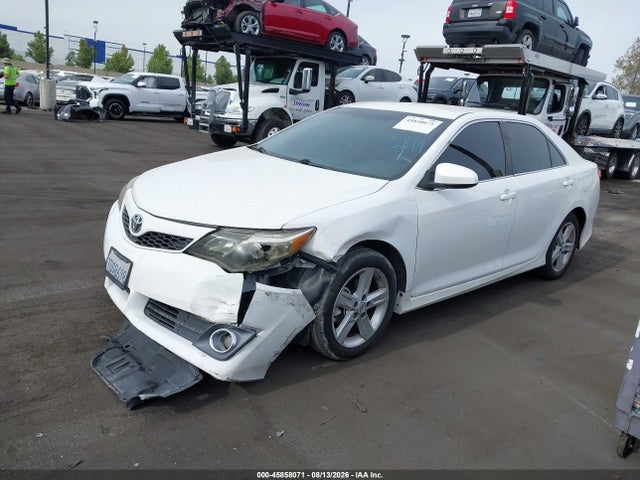 4T1BF1FK6EU320876 Toyota CAMRY SE
