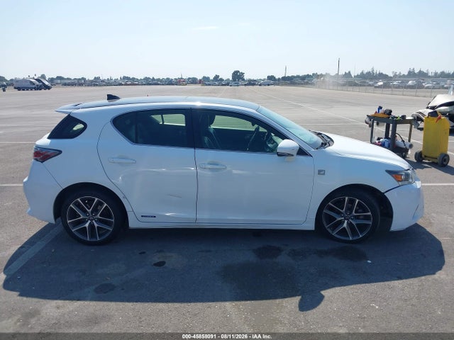 Lexus CT 200H 2016 JTHKD5BH9G2262299 Image 13
