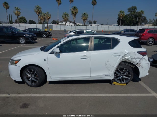 Lexus CT 200H 2016 JTHKD5BH9G2262299 Image 14