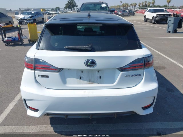 Lexus CT 200H 2016 JTHKD5BH9G2262299 Image 16