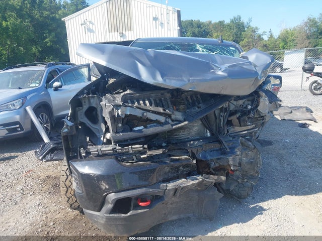 2020 Chevrolet Silverado 1500 4wd  Short Bed Lt Trail Boss მანქანა იყიდება აუქციონზე, vin: 3GCPYFEL6LG335227, აუქციონის ნომერი: 45858117