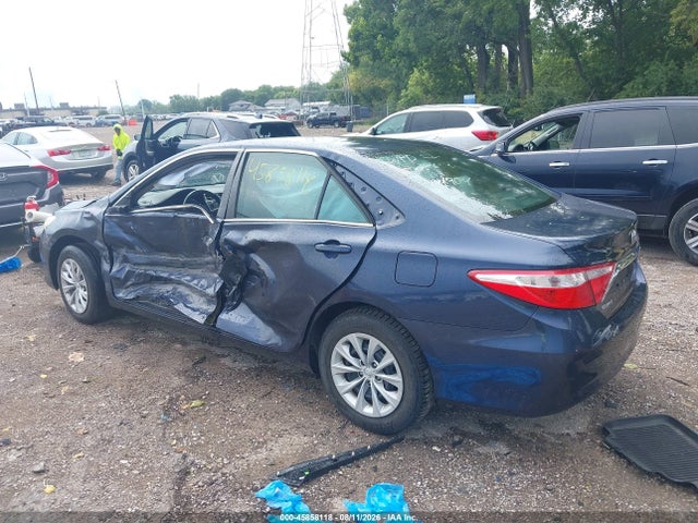 45858118 :رقم المزاد ، 4T1BF1FK6HU744904 vin ، 2017 Toyota Camry Le مزاد بيع
