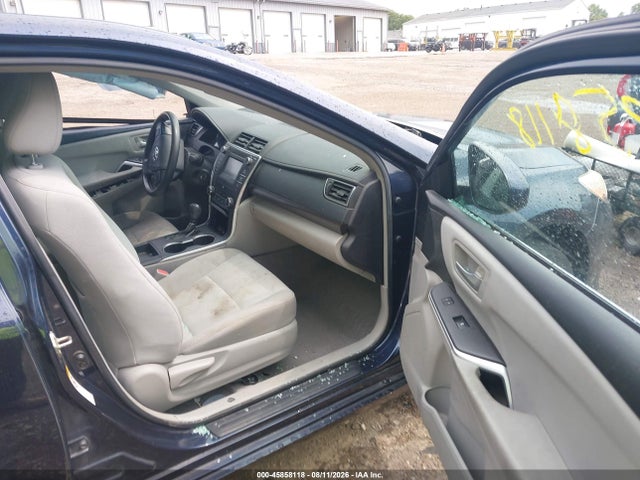 45858118 :رقم المزاد ، 4T1BF1FK6HU744904 vin ، 2017 Toyota Camry Le مزاد بيع
