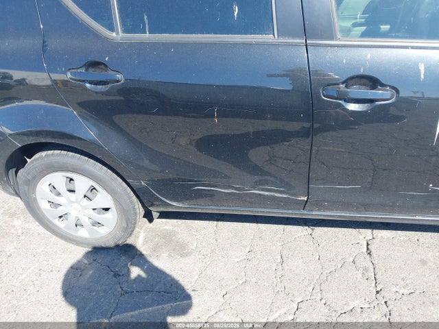 Toyota Prius C Two 2014 JTDKDTB39E1563569 Image 18