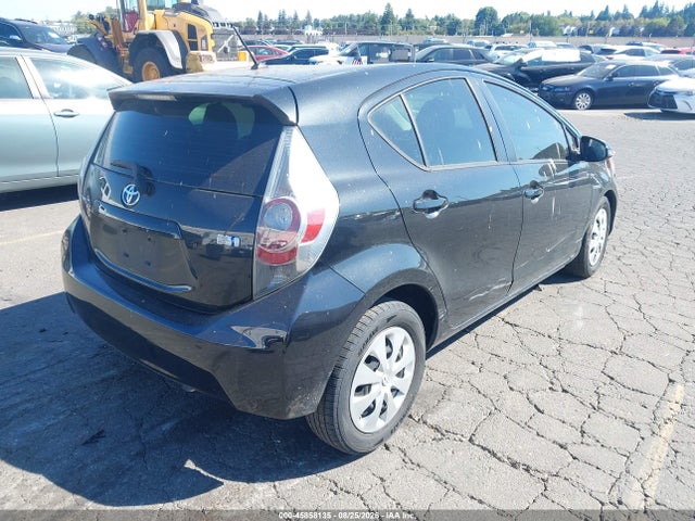 Toyota Prius C Two 2014 JTDKDTB39E1563569 Image 4