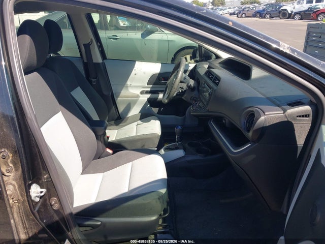 Toyota Prius C Two 2014 JTDKDTB39E1563569 Image 5