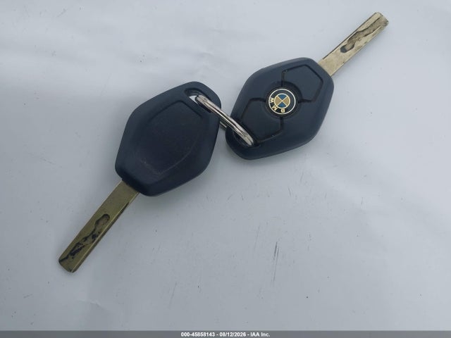 45858143 :رقم المزاد ، WBAAV53401JR79531 vin ، 2001 Bmw 330 I مزاد بيع