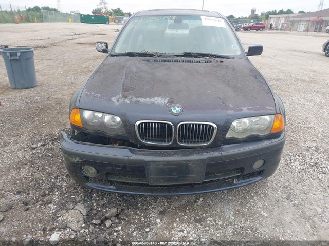 45858143 :رقم المزاد ، WBAAV53401JR79531 vin ، 2001 Bmw 330 I مزاد بيع