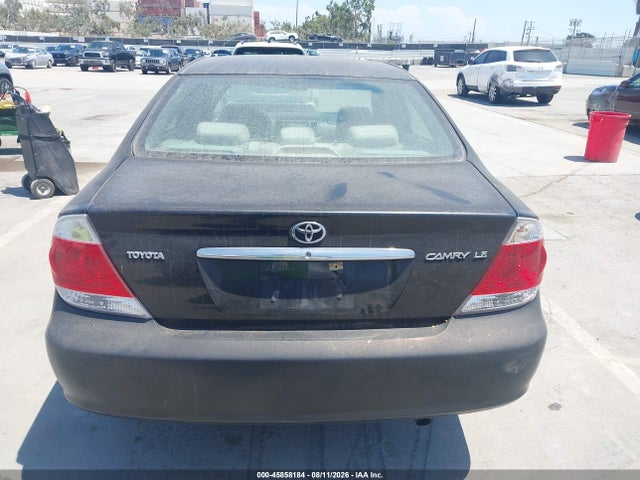2005 Toyota Camry Le მანქანა იყიდება აუქციონზე, vin: 4T1BE32K05U016477, აუქციონის ნომერი: 45858184