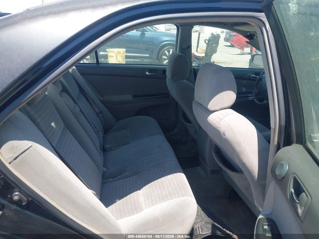 2005 Toyota Camry Le მანქანა იყიდება აუქციონზე, vin: 4T1BE32K05U016477, აუქციონის ნომერი: 45858184