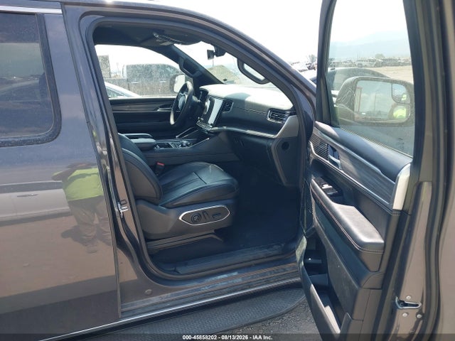Продажа на аукционе авто 2024 Jeep Wagoneer L Series Ii 4x4, vin: 1C4SJSBP0RS101875, номер лота: 45858202