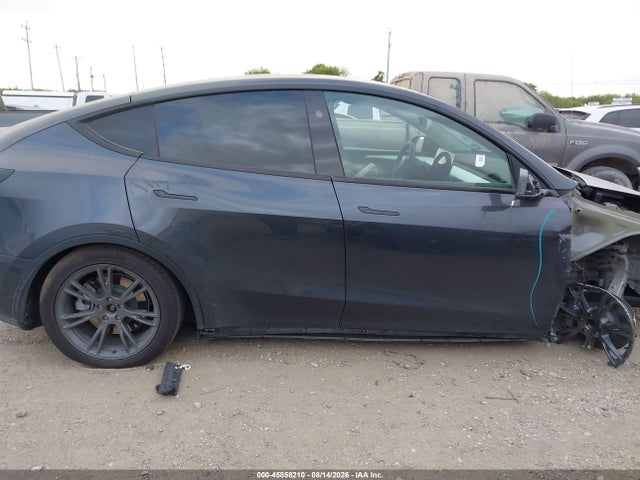 Продажа на аукционе авто 2025 Tesla Model Y Long Range Dual Motor Rear-wheel Drive, vin: 7SAYGDED7SA339781, номер лота: 45858210