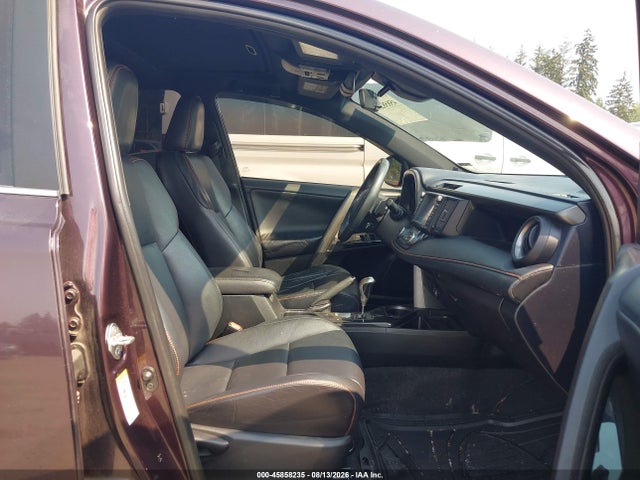 2T3JFREV5GW457940 Toyota RAV4 SE