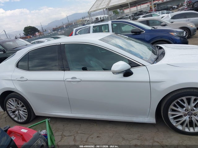 4T1B11HKXJU002748 Toyota CAMRY XLE
