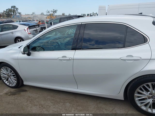 4T1B11HKXJU002748 Toyota CAMRY XLE