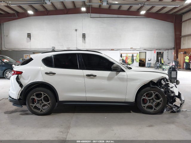 Продаж на аукціоні авто 2018 Alfa Romeo Stelvio Sport Awd, vin: ZASFAKPN7J7B76418, номер лоту: 45858281