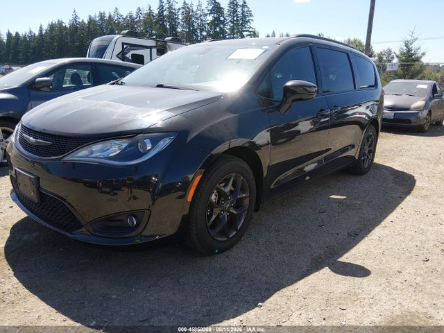 Chrysler Pacifica Touring L 2018 2C4RC1BG5JR228338 Image 2