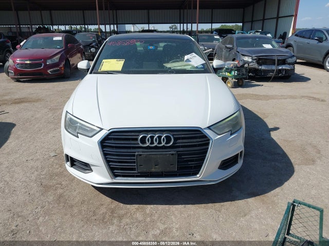 45858350 :رقم المزاد ، WAUAUGFF1J1013796 vin ، 2018 Audi A3 2.0t Premium/2.0t Tech Premium مزاد بيع