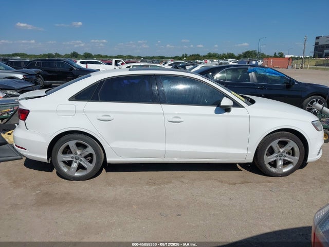 45858350 :رقم المزاد ، WAUAUGFF1J1013796 vin ، 2018 Audi A3 2.0t Premium/2.0t Tech Premium مزاد بيع
