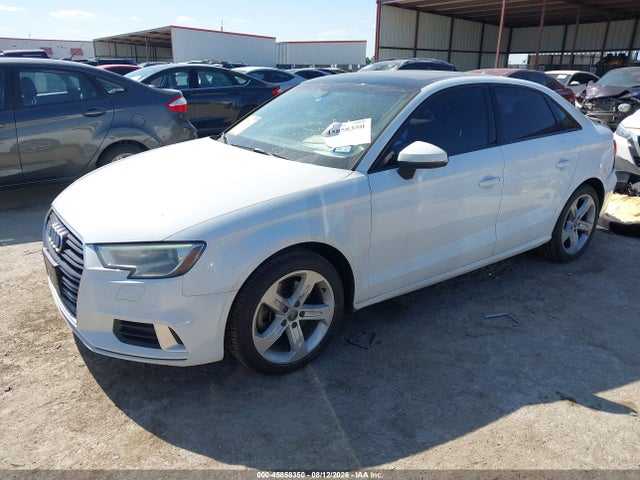 45858350 :رقم المزاد ، WAUAUGFF1J1013796 vin ، 2018 Audi A3 2.0t Premium/2.0t Tech Premium مزاد بيع