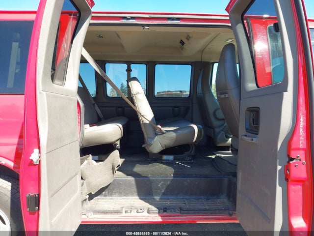 1GAWGEFG4H1101824 Chevrolet Express 2500 Ls