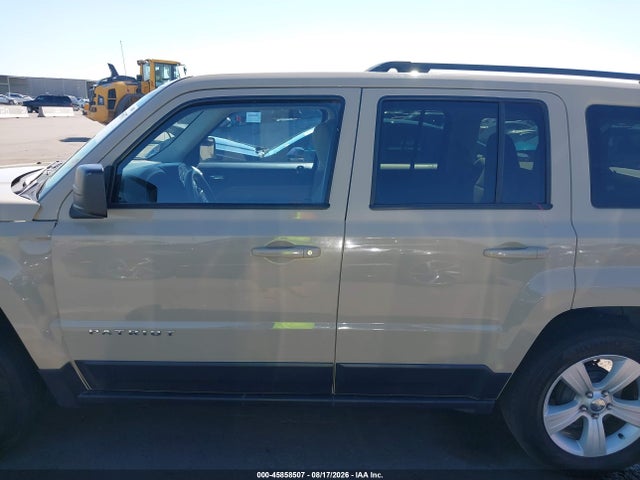 1C4NJPBB8HD136343 Jeep Patriot Sport