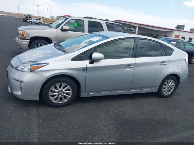 Toyota PRIUS PLUG-IN 2014 JTDKN3DP3E3064896 Image 14
