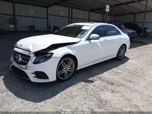 Mercedes-Benz E 300 2019 WDDZF4JB0KA508520 Image 2