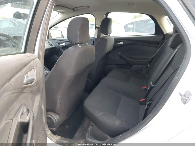 Ford FOCUS SE 2018 1FADP3K20JL261230 Image 8