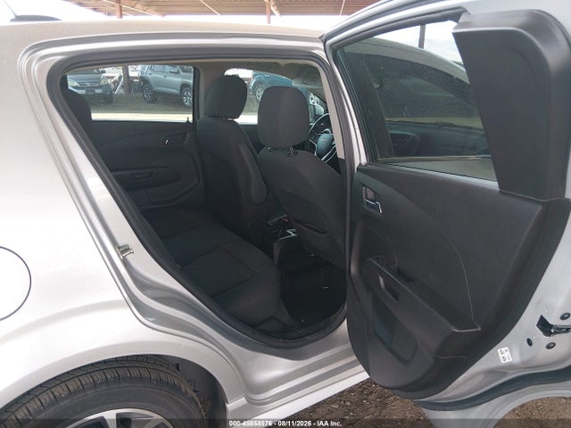 Chevrolet Sonic Lt Auto 2017 1G1JD6SH7H4159772 Image 8