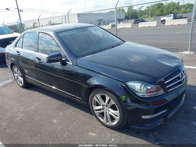 45858601 :رقم المزاد ، WDDGF4HBXDR246605 vin ، 2013 Mercedes-benz C 250 Luxury/sport مزاد بيع