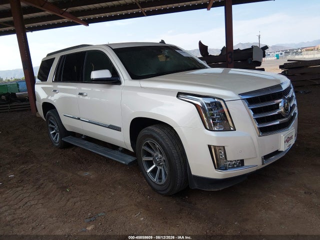 45858609 :رقم المزاد ، 1GYS4CKJ1FR275704 vin ، 2015 Cadillac Escalade Premium مزاد بيع