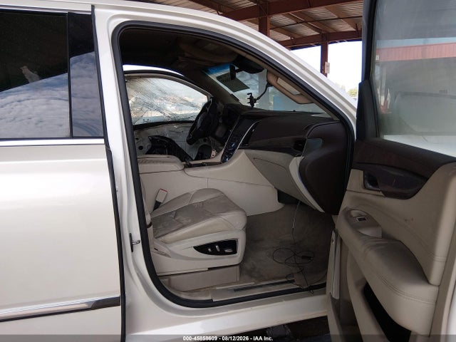 45858609 :رقم المزاد ، 1GYS4CKJ1FR275704 vin ، 2015 Cadillac Escalade Premium مزاد بيع
