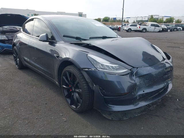 Auction sale of the 2018 Tesla Model 3 Long Range/mid Range, vin: 5YJ3E1EA8JF025706, lot number: 45858631