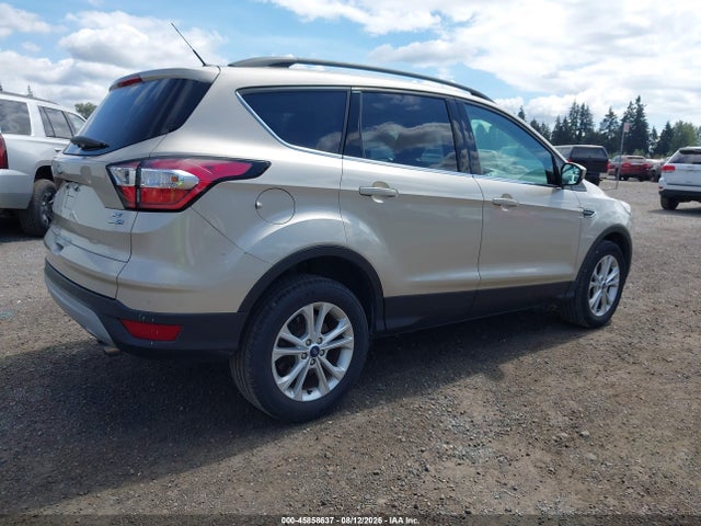 Ford ESCAPE SE 2018 1FMCU9GD0JUD08810 Image 4