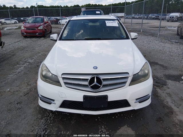 2013 Mercedes-benz C 300 Sport 4matic მანქანა იყიდება აუქციონზე, vin: WDDGF8AB0DR298553, აუქციონის ნომერი: 45858639