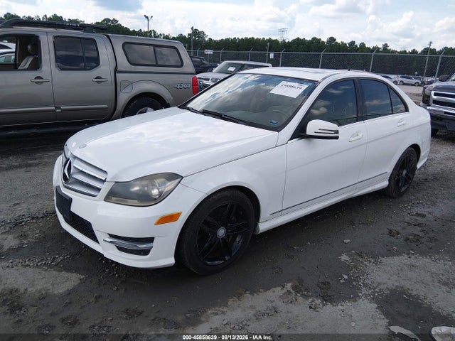 2013 Mercedes-benz C 300 Sport 4matic მანქანა იყიდება აუქციონზე, vin: WDDGF8AB0DR298553, აუქციონის ნომერი: 45858639