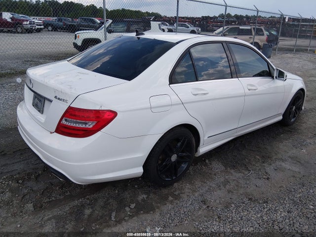 2013 Mercedes-benz C 300 Sport 4matic მანქანა იყიდება აუქციონზე, vin: WDDGF8AB0DR298553, აუქციონის ნომერი: 45858639