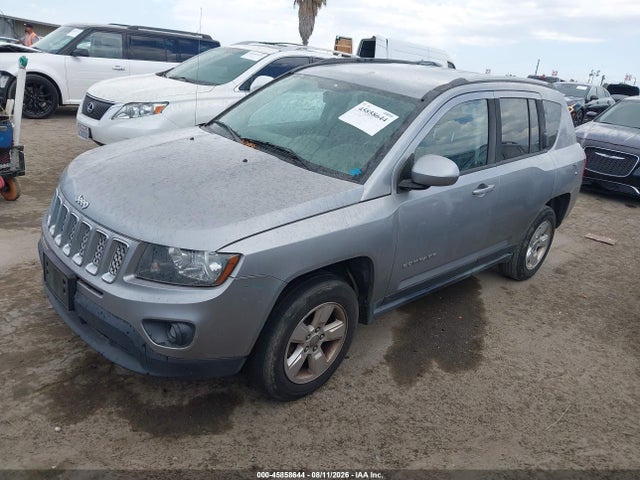 Jeep Compass Latitude 2016 1C4NJCEA0GD710010 Image 2