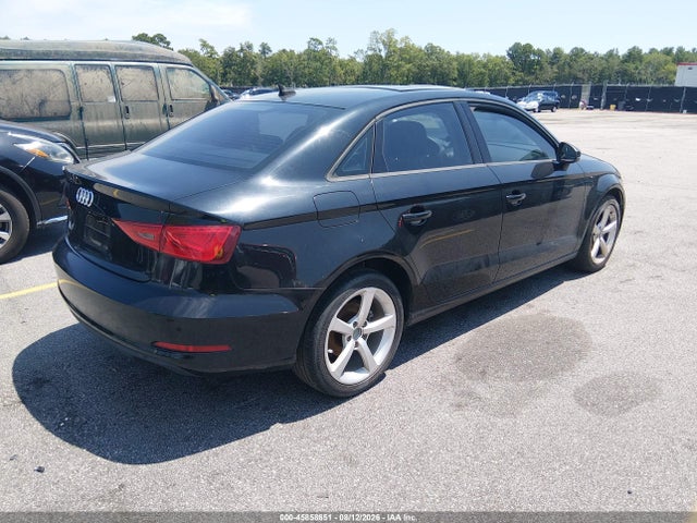 45858651 :رقم المزاد ، WAUACGFF5F1005498 vin ، 2015 Audi A3 1.8t Premium مزاد بيع