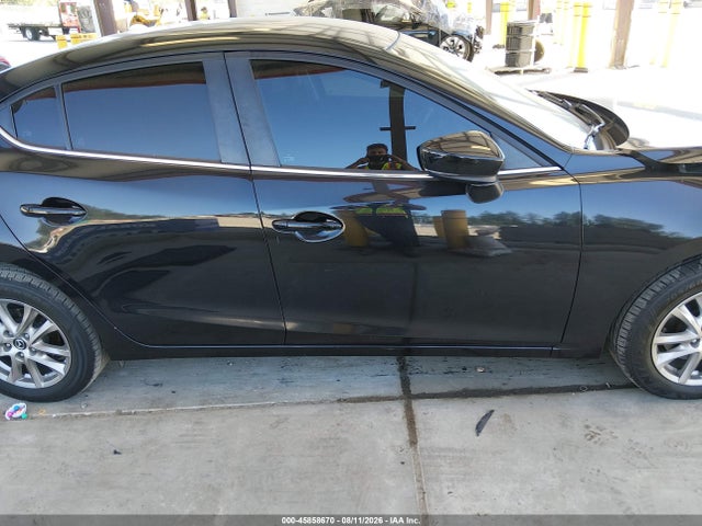 3MZBN1U70JM175478 Mazda Mazda3 Sport